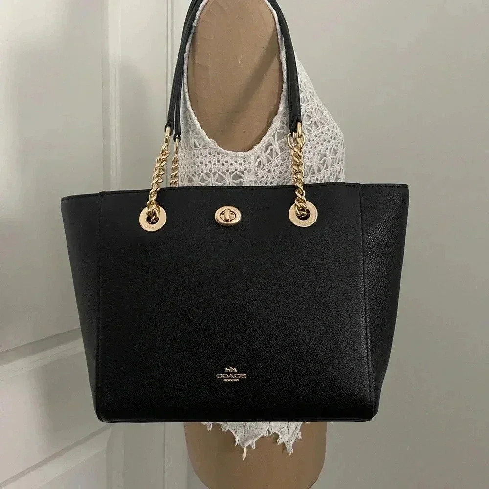 🔥2xHOST PICK🔥 Coach turnlock chain pebble tote - Picture 4 of 7